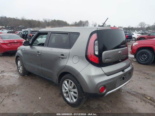 Photo 2 VIN: KNDJP3A51J7567905 - KIA SOUL 