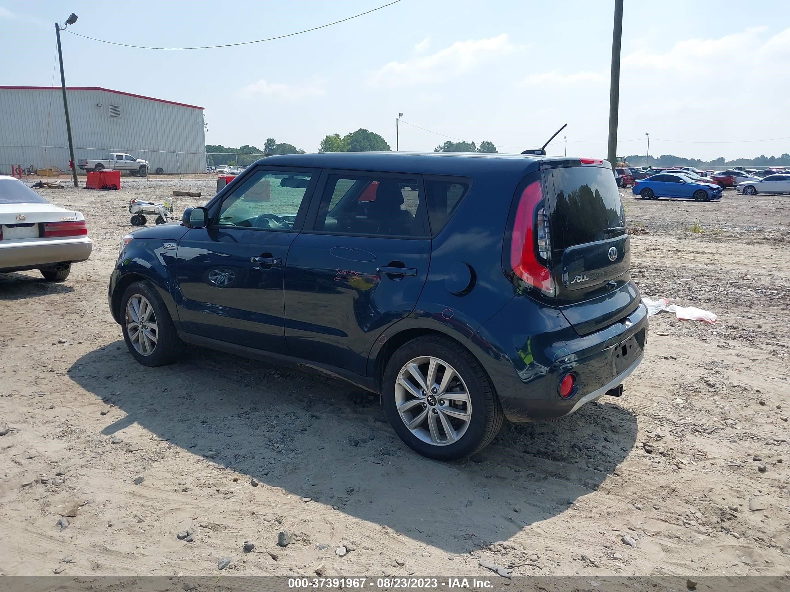 Photo 2 VIN: KNDJP3A51J7592125 - KIA SOUL 