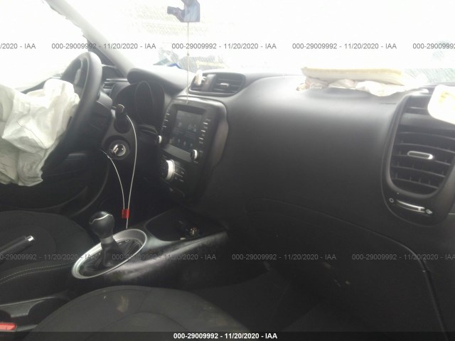 Photo 4 VIN: KNDJP3A51J7895275 - KIA SOUL 