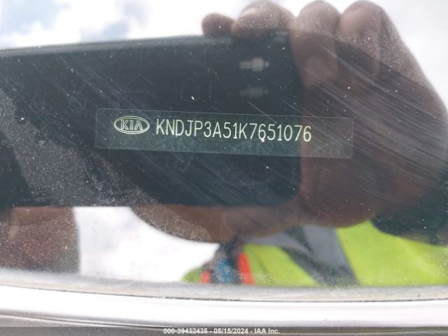 Photo 8 VIN: KNDJP3A51K7651076 - KIA SOUL 