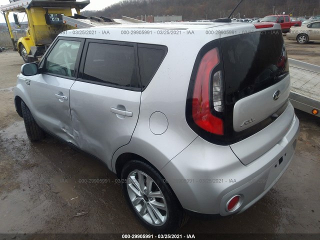 Photo 2 VIN: KNDJP3A51K7696082 - KIA SOUL 