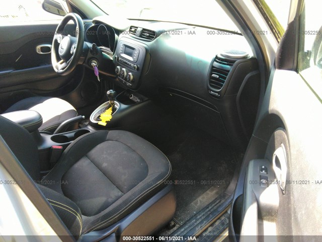 Photo 4 VIN: KNDJP3A52E7745715 - KIA SOUL 