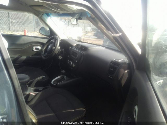 Photo 4 VIN: KNDJP3A52F7195336 - KIA SOUL 