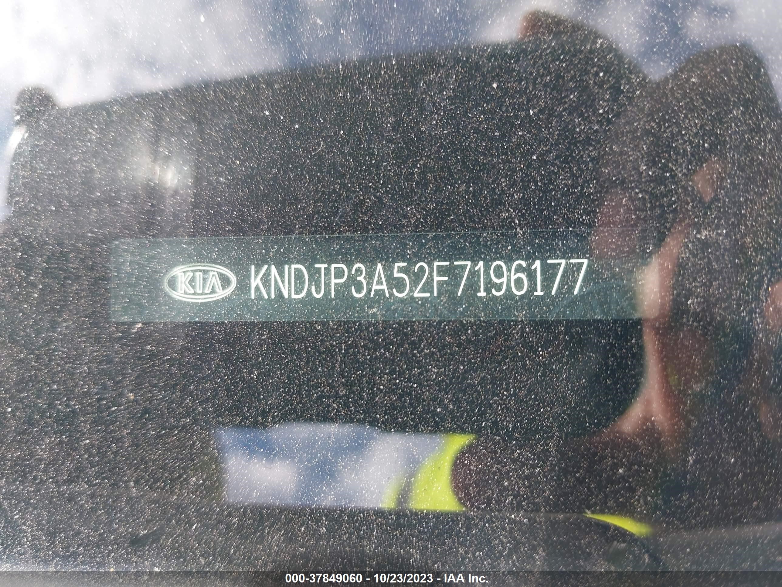 Photo 8 VIN: KNDJP3A52F7196177 - KIA SOUL 