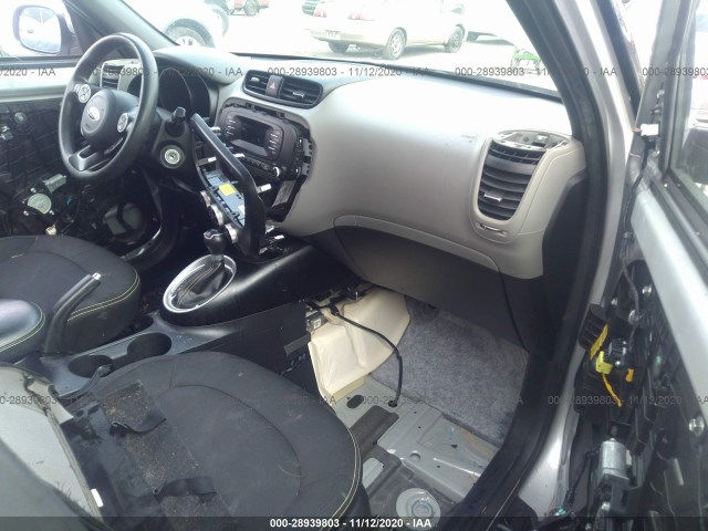 Photo 4 VIN: KNDJP3A52F7770521 - KIA SOUL 