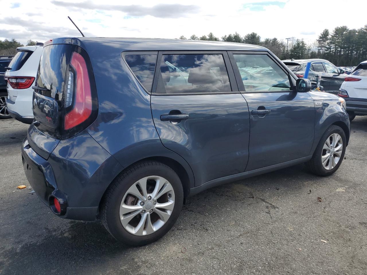 Photo 2 VIN: KNDJP3A52G7238168 - KIA SOUL 