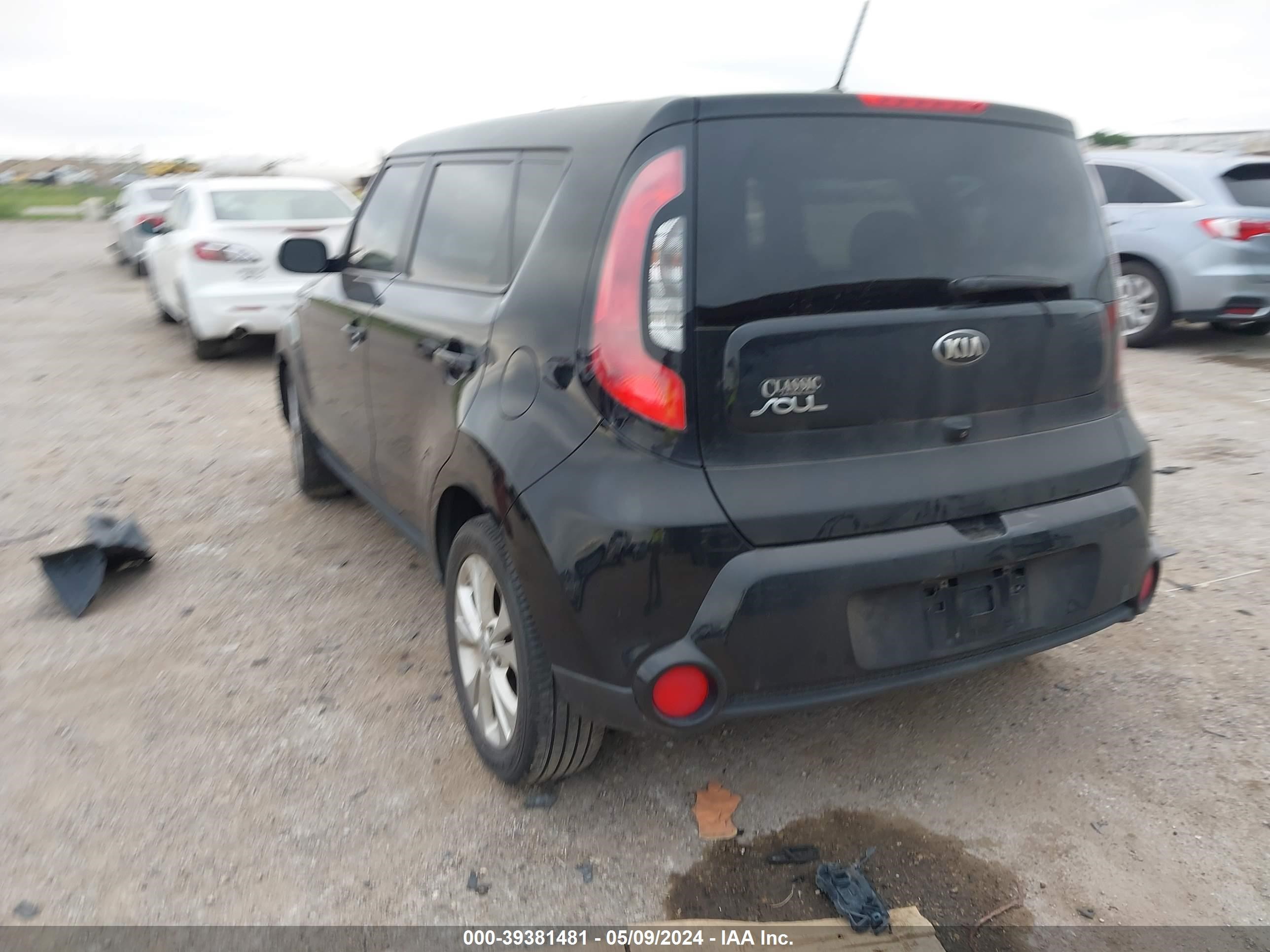 Photo 2 VIN: KNDJP3A52G7345768 - KIA SOUL 