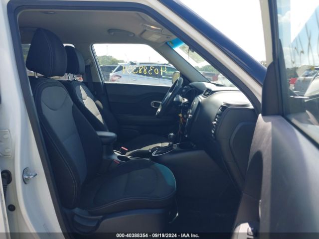 Photo 4 VIN: KNDJP3A52H7493873 - KIA SOUL 