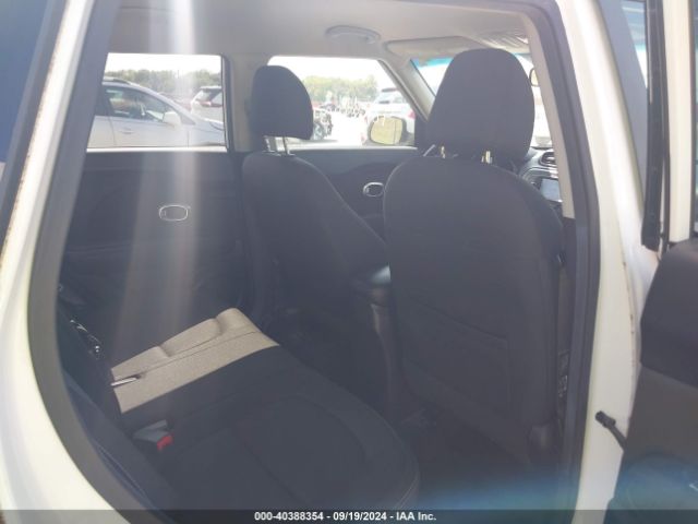 Photo 7 VIN: KNDJP3A52H7493873 - KIA SOUL 