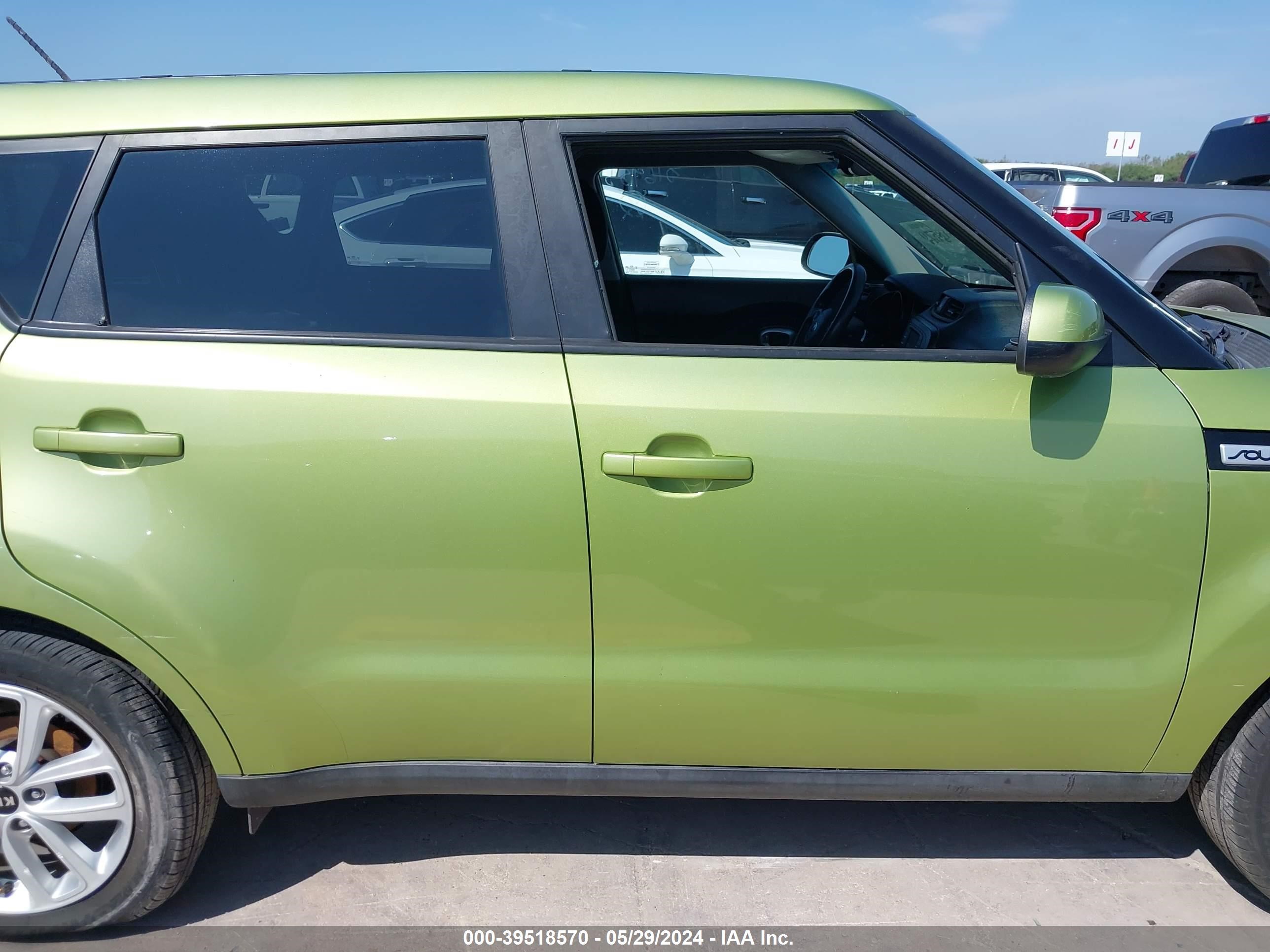 Photo 11 VIN: KNDJP3A52H7876955 - KIA SOUL 