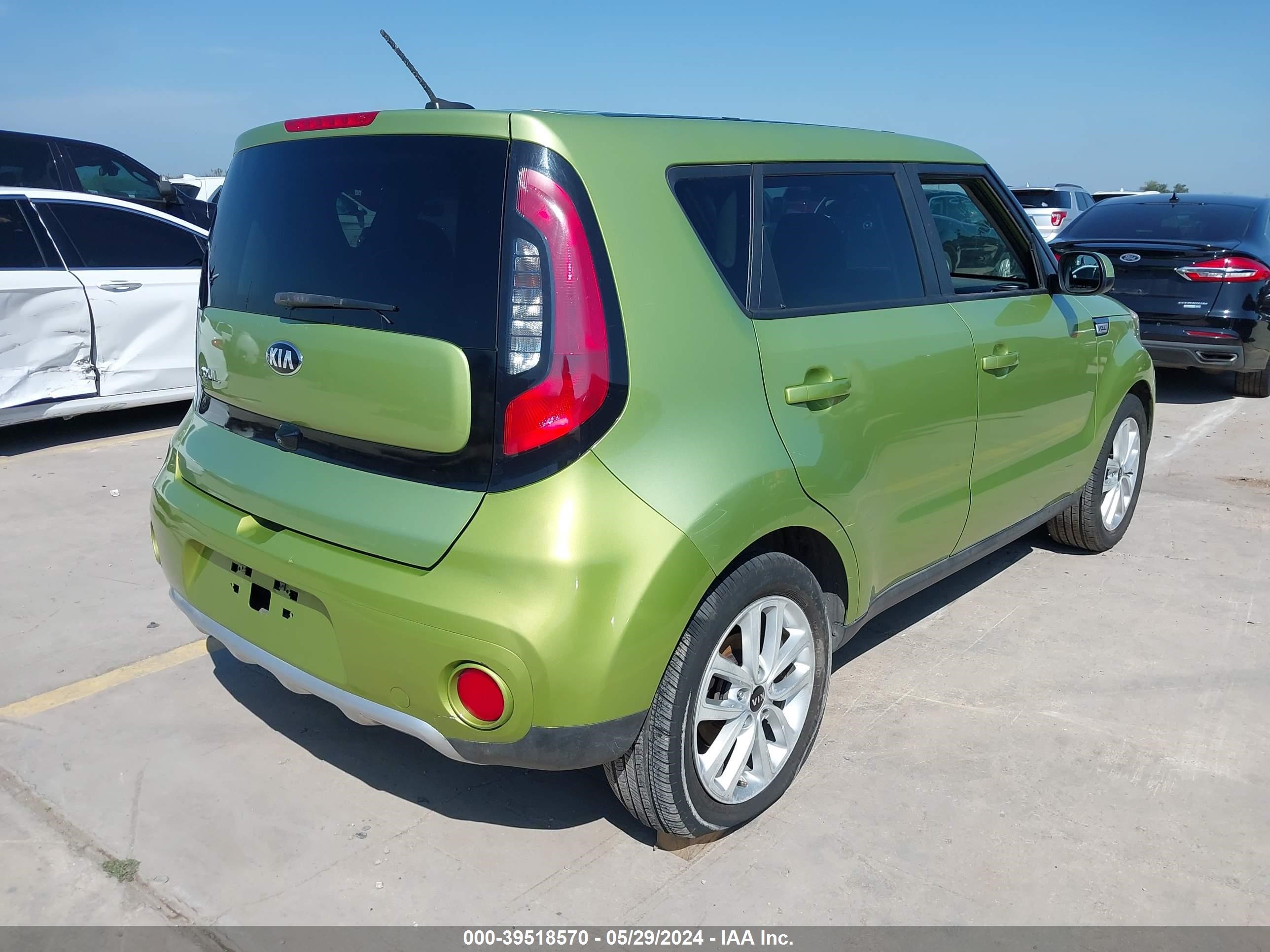 Photo 3 VIN: KNDJP3A52H7876955 - KIA SOUL 