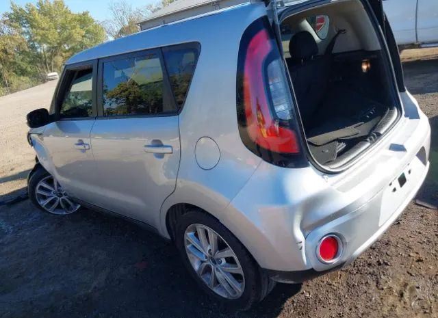 Photo 2 VIN: KNDJP3A52J7516896 - KIA SOUL 