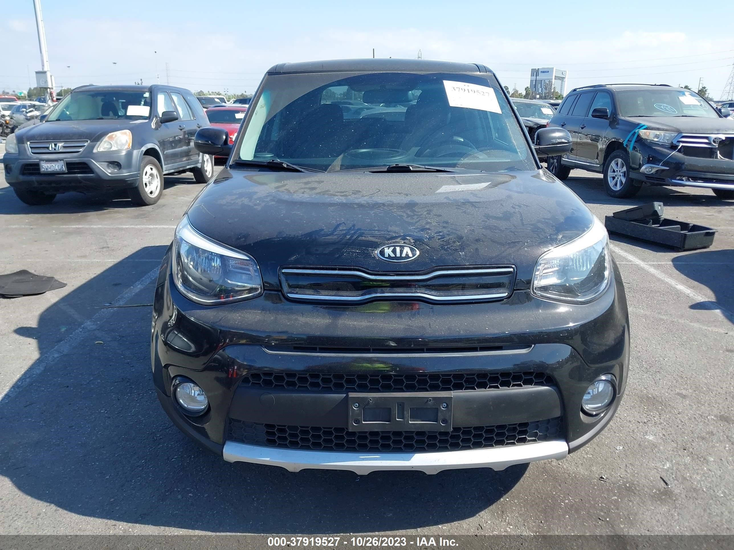 Photo 10 VIN: KNDJP3A52J7530457 - KIA SOUL 