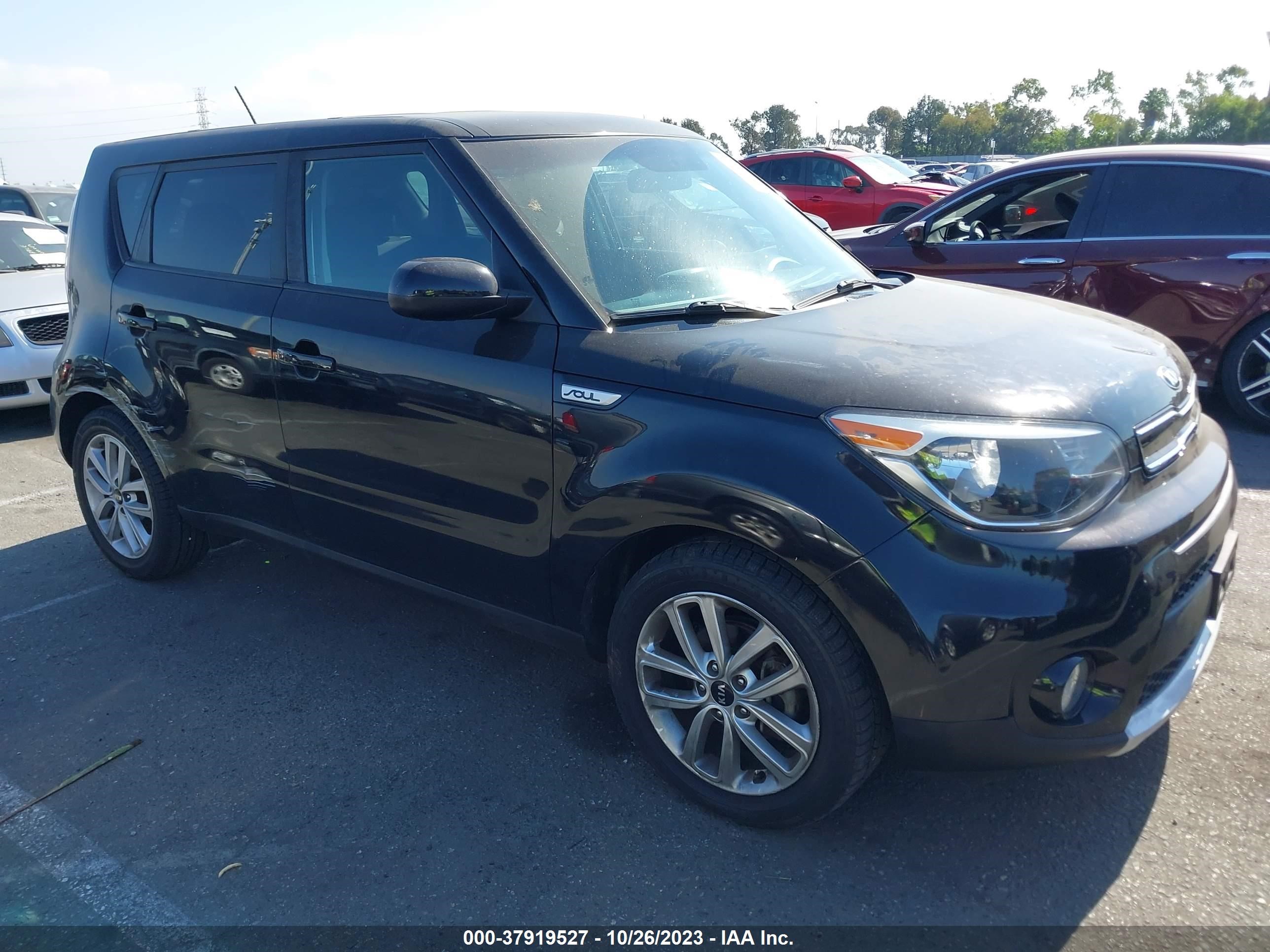 Photo 11 VIN: KNDJP3A52J7530457 - KIA SOUL 