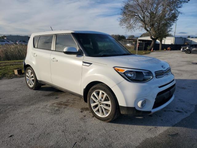 Photo 3 VIN: KNDJP3A52J7551440 - KIA SOUL 