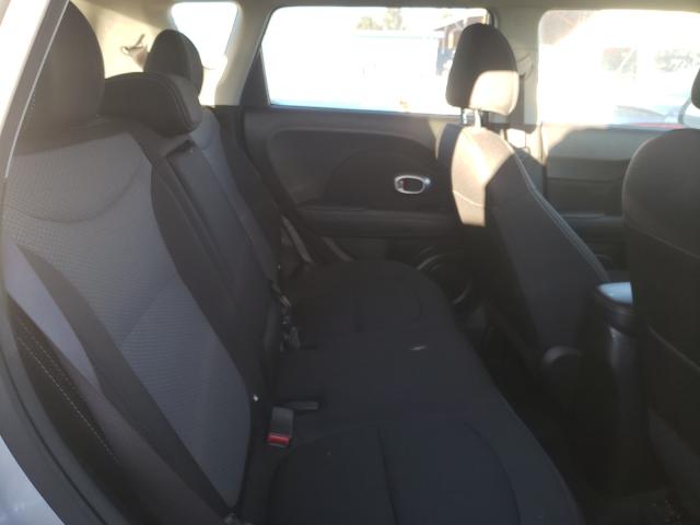 Photo 5 VIN: KNDJP3A52J7616402 - KIA SOUL + 