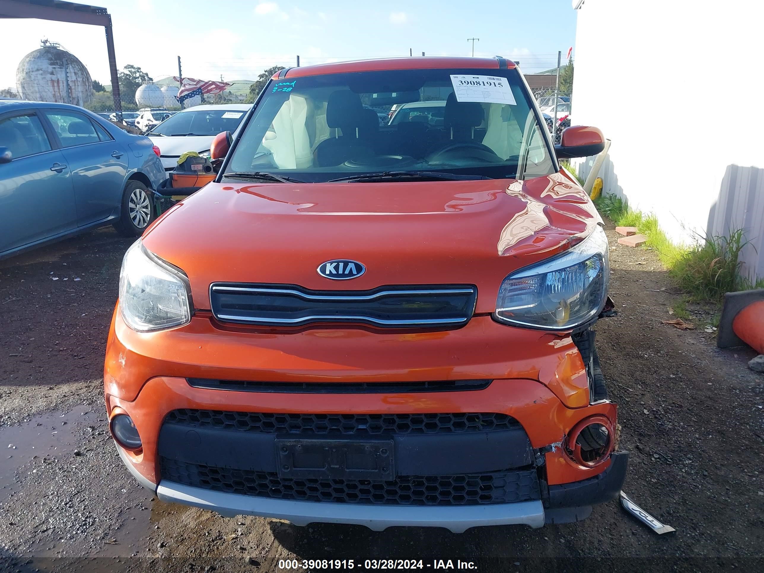 Photo 11 VIN: KNDJP3A52K7643911 - KIA SOUL 