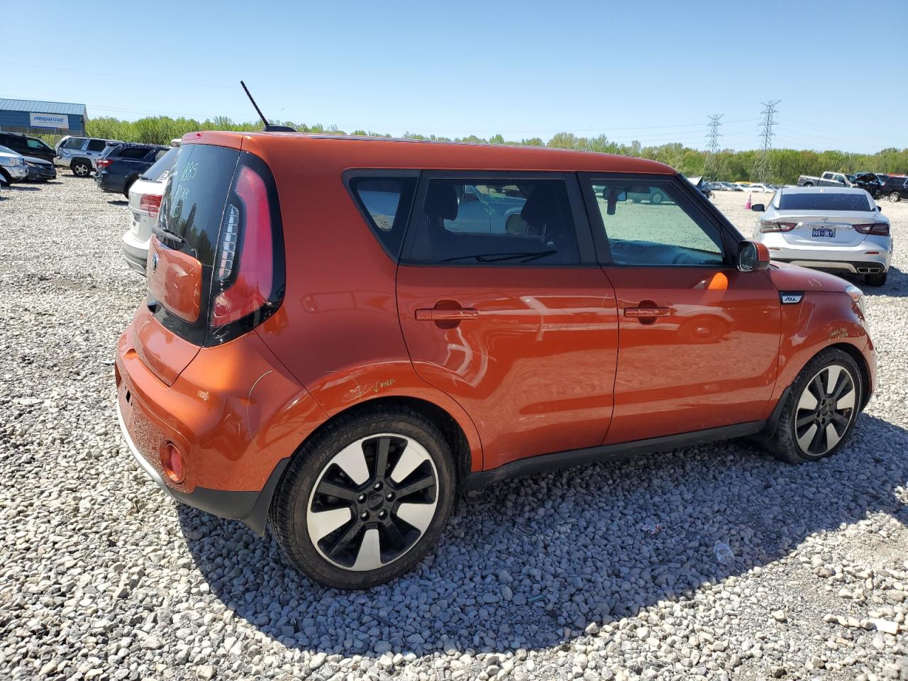 Photo 2 VIN: KNDJP3A52K7663785 - KIA SOUL 