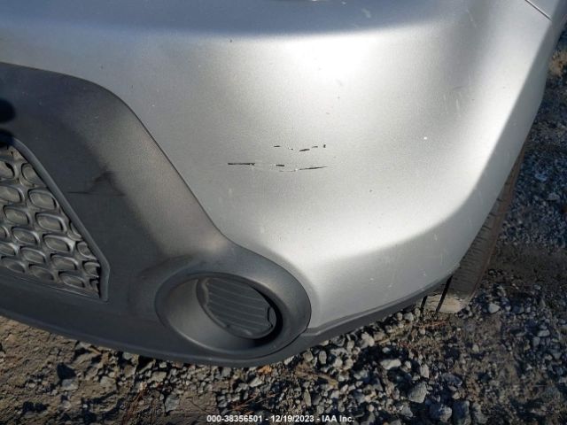 Photo 5 VIN: KNDJP3A53E7715266 - KIA SOUL 