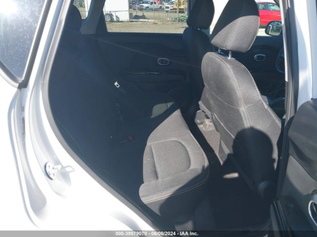 Photo 7 VIN: KNDJP3A53G7272703 - KIA SOUL 