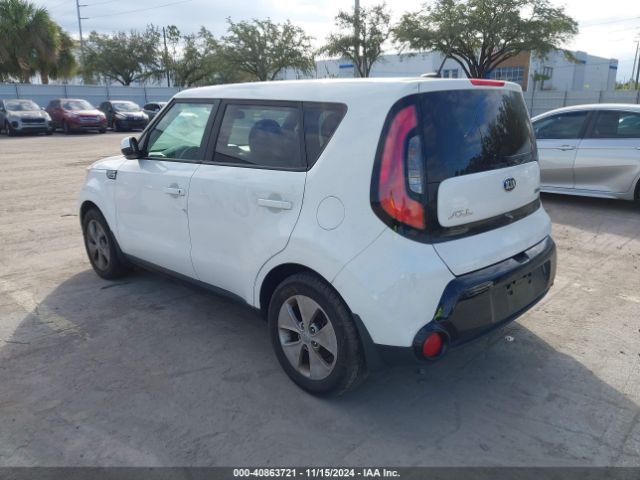 Photo 2 VIN: KNDJP3A53G7311631 - KIA SOUL 