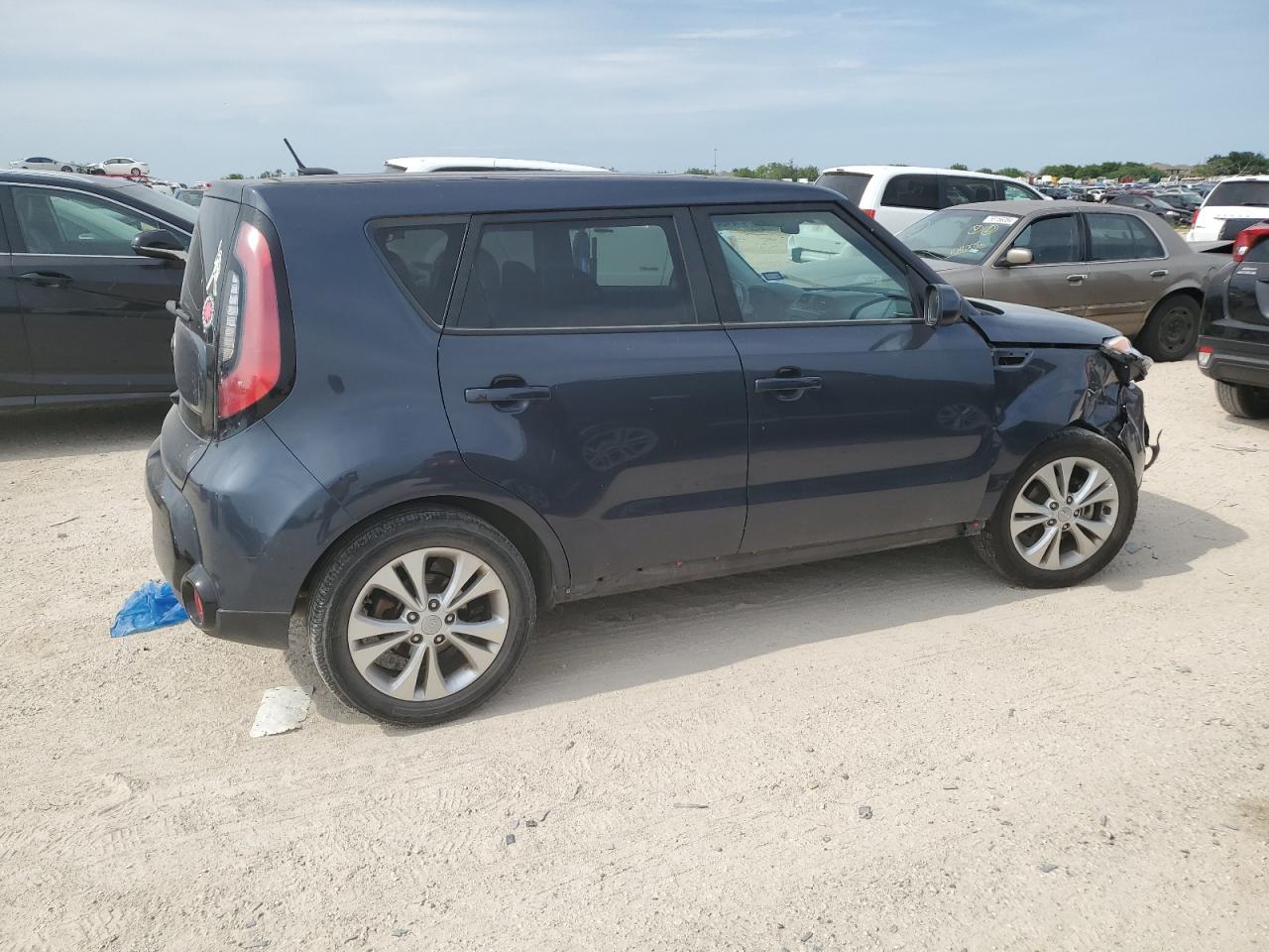 Photo 2 VIN: KNDJP3A53G7321902 - KIA SOUL 