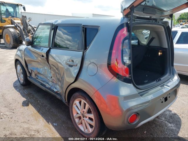 Photo 2 VIN: KNDJP3A53H7412900 - KIA SOUL 