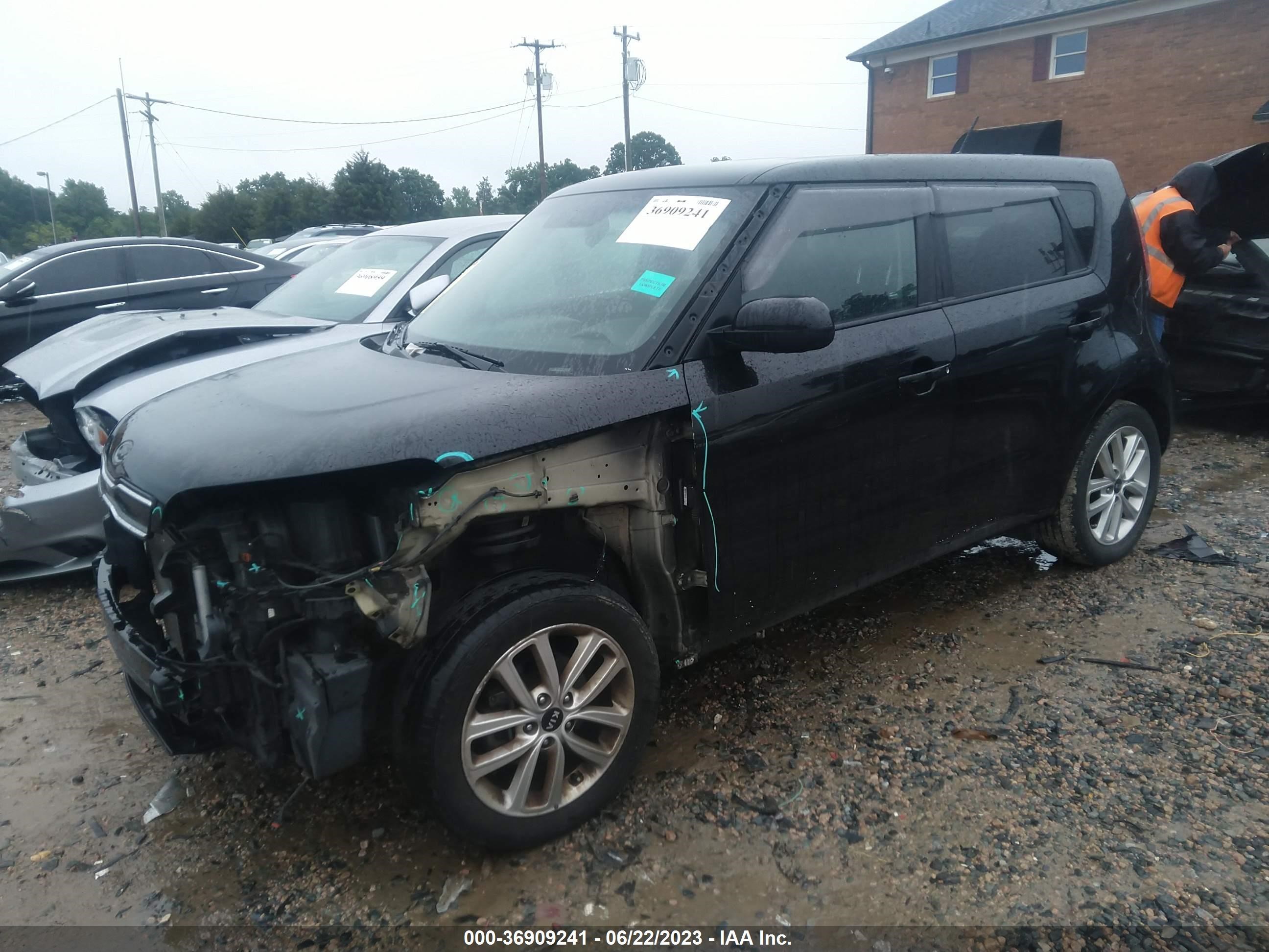 Photo 1 VIN: KNDJP3A53H7422987 - KIA SOUL 