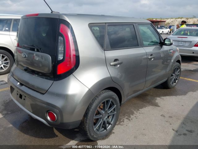 Photo 3 VIN: KNDJP3A53H7424013 - KIA SOUL 