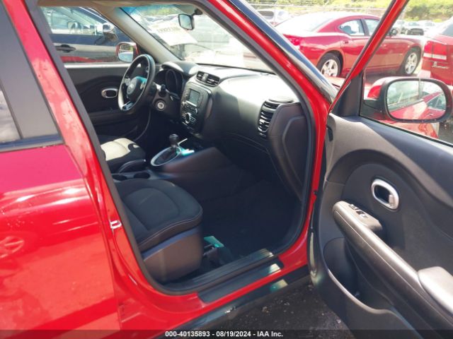 Photo 4 VIN: KNDJP3A53H7425811 - KIA SOUL 