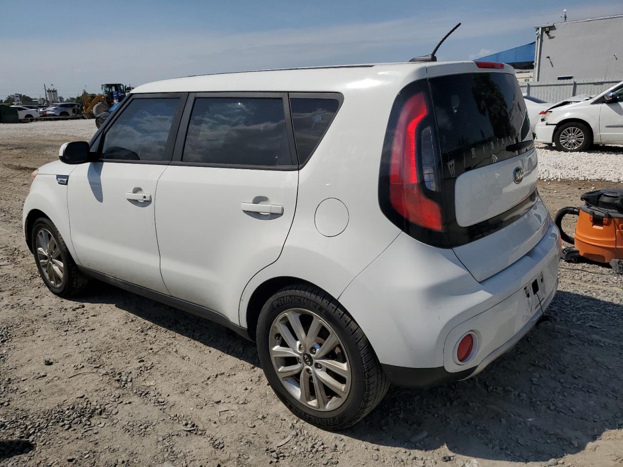 Photo 1 VIN: KNDJP3A53H7435948 - KIA SOUL 