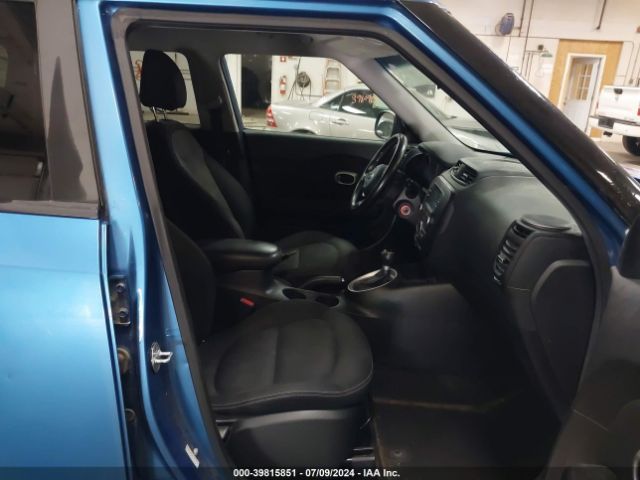 Photo 4 VIN: KNDJP3A53H7467704 - KIA SOUL 