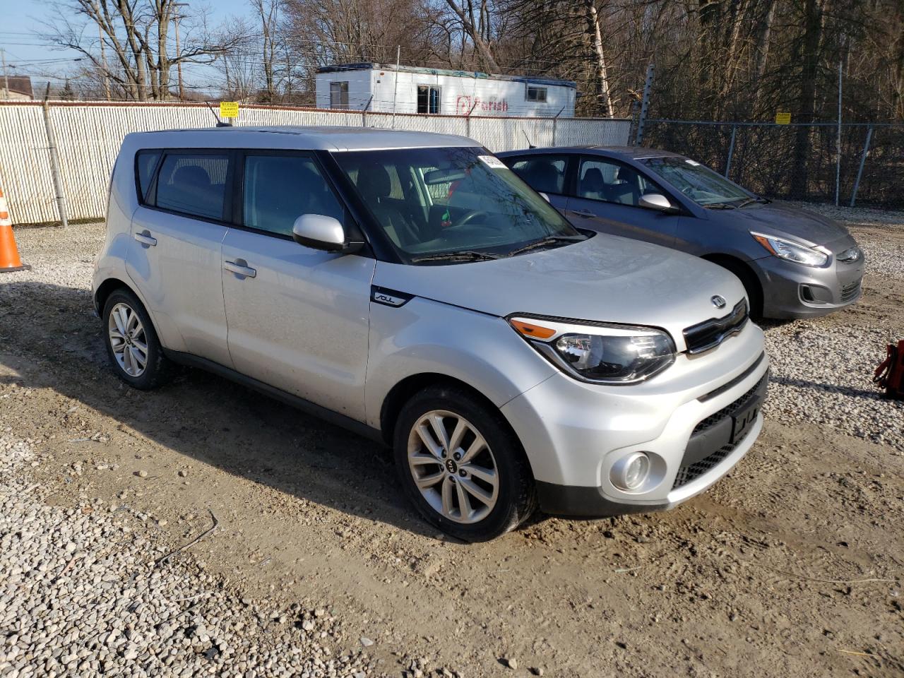 Photo 3 VIN: KNDJP3A53J7510198 - KIA SOUL 