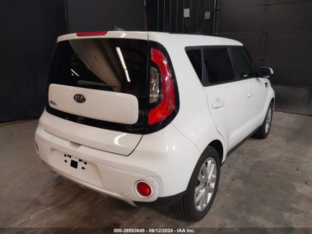 Photo 3 VIN: KNDJP3A53J7552323 - KIA SOUL 