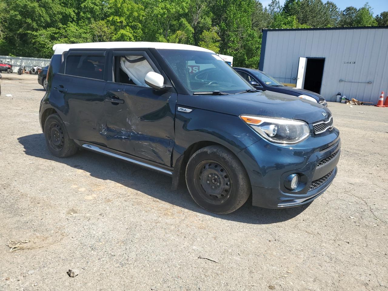 Photo 3 VIN: KNDJP3A53J7582194 - KIA SOUL 