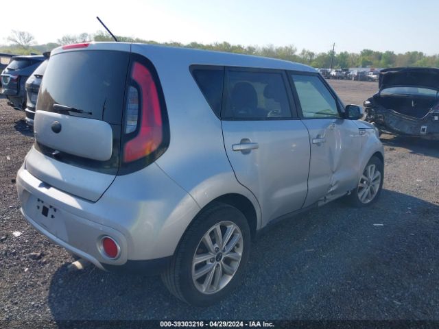 Photo 3 VIN: KNDJP3A53J7607515 - KIA SOUL 