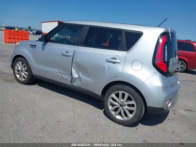 Photo 2 VIN: KNDJP3A53J7618062 - KIA SOUL 