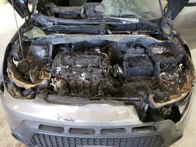 Photo 6 VIN: KNDJP3A54E7094829 - KIA SOUL + 