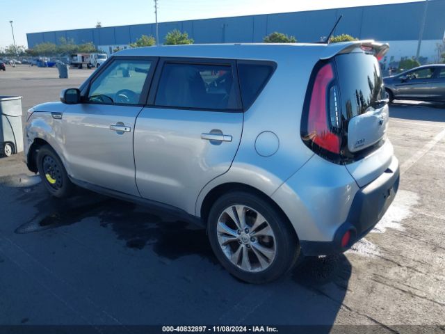 Photo 2 VIN: KNDJP3A54F7806631 - KIA SOUL 