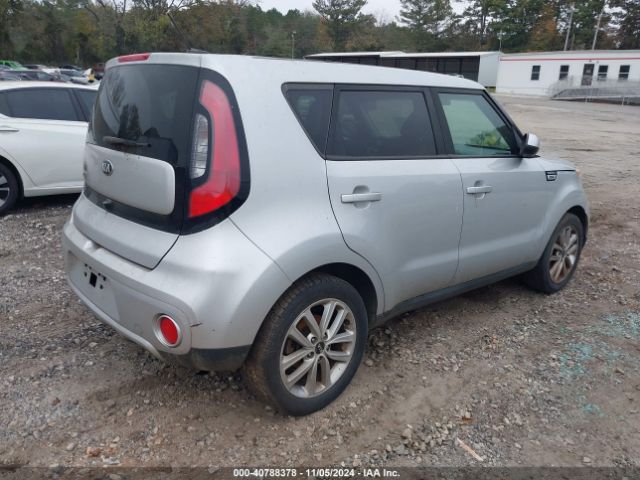 Photo 3 VIN: KNDJP3A54J7505205 - KIA SOUL 