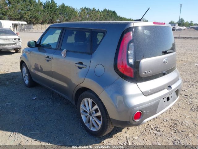 Photo 2 VIN: KNDJP3A54J7518620 - KIA SOUL 