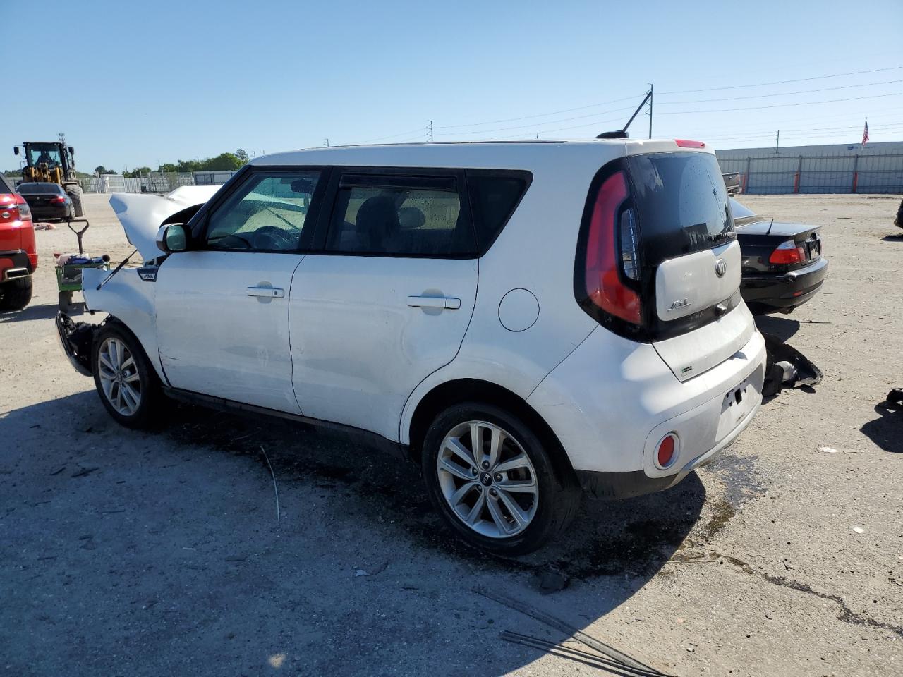 Photo 1 VIN: KNDJP3A54J7526135 - KIA SOUL 