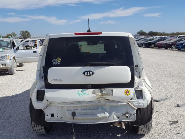 Photo 8 VIN: KNDJP3A54J7528029 - KIA SOUL + 