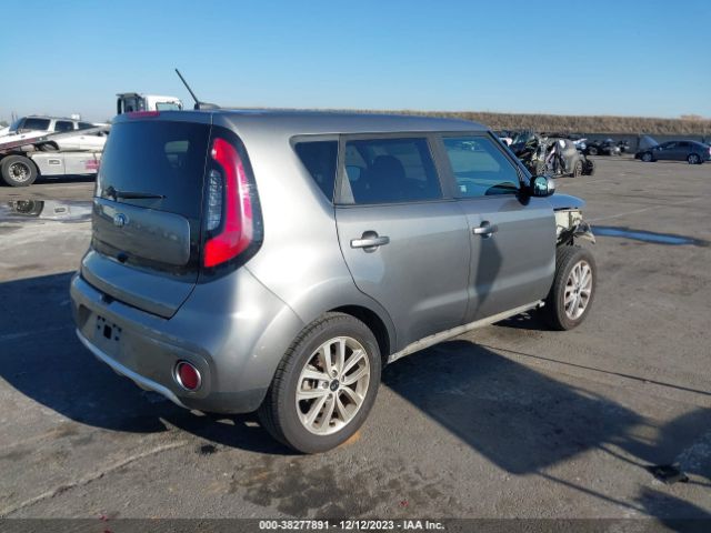 Photo 3 VIN: KNDJP3A54J7532694 - KIA SOUL 