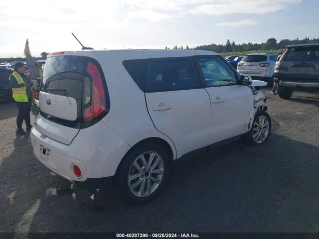 Photo 3 VIN: KNDJP3A54J7540021 - KIA SOUL 