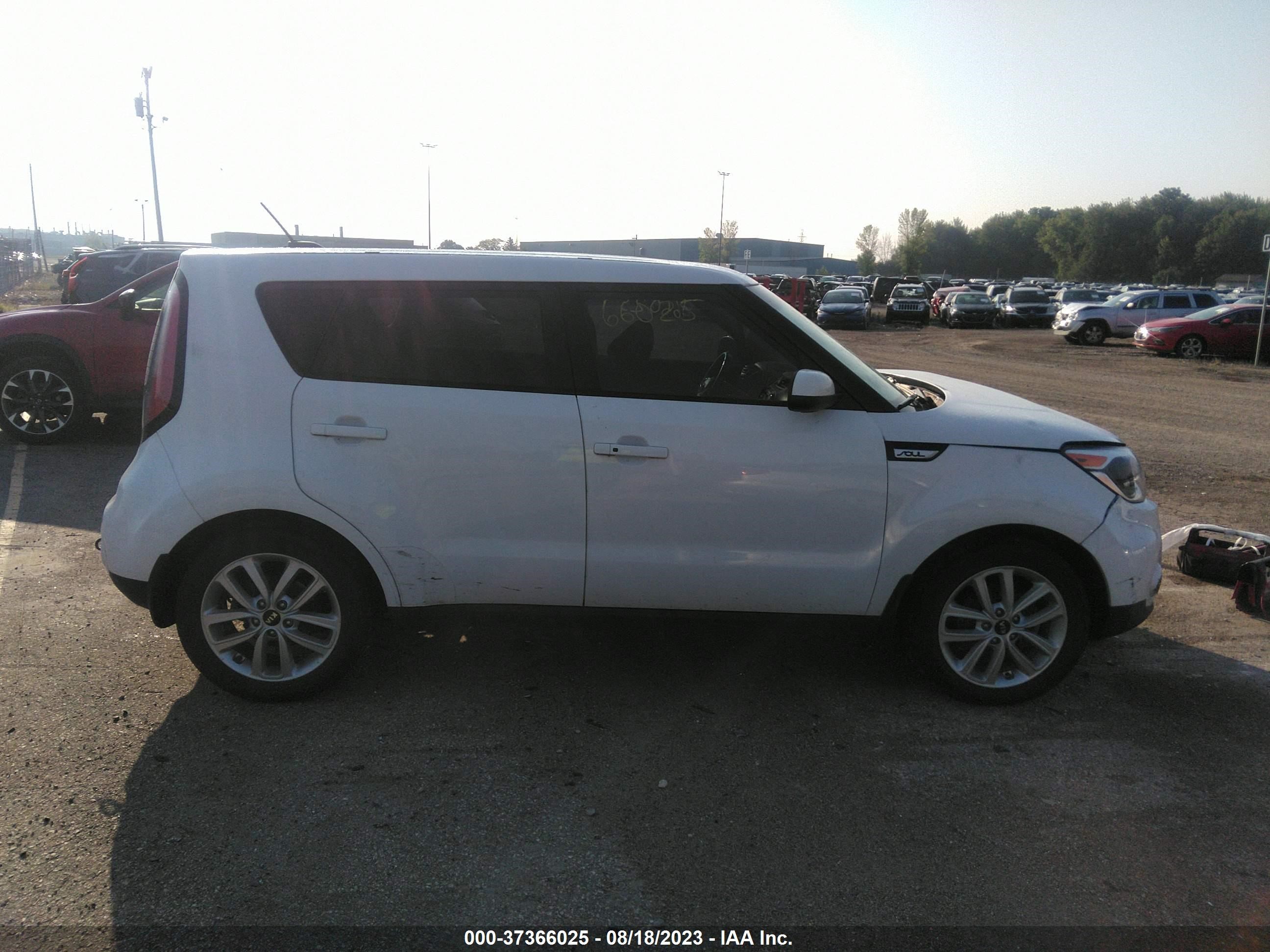 Photo 12 VIN: KNDJP3A54K7912135 - KIA SOUL 