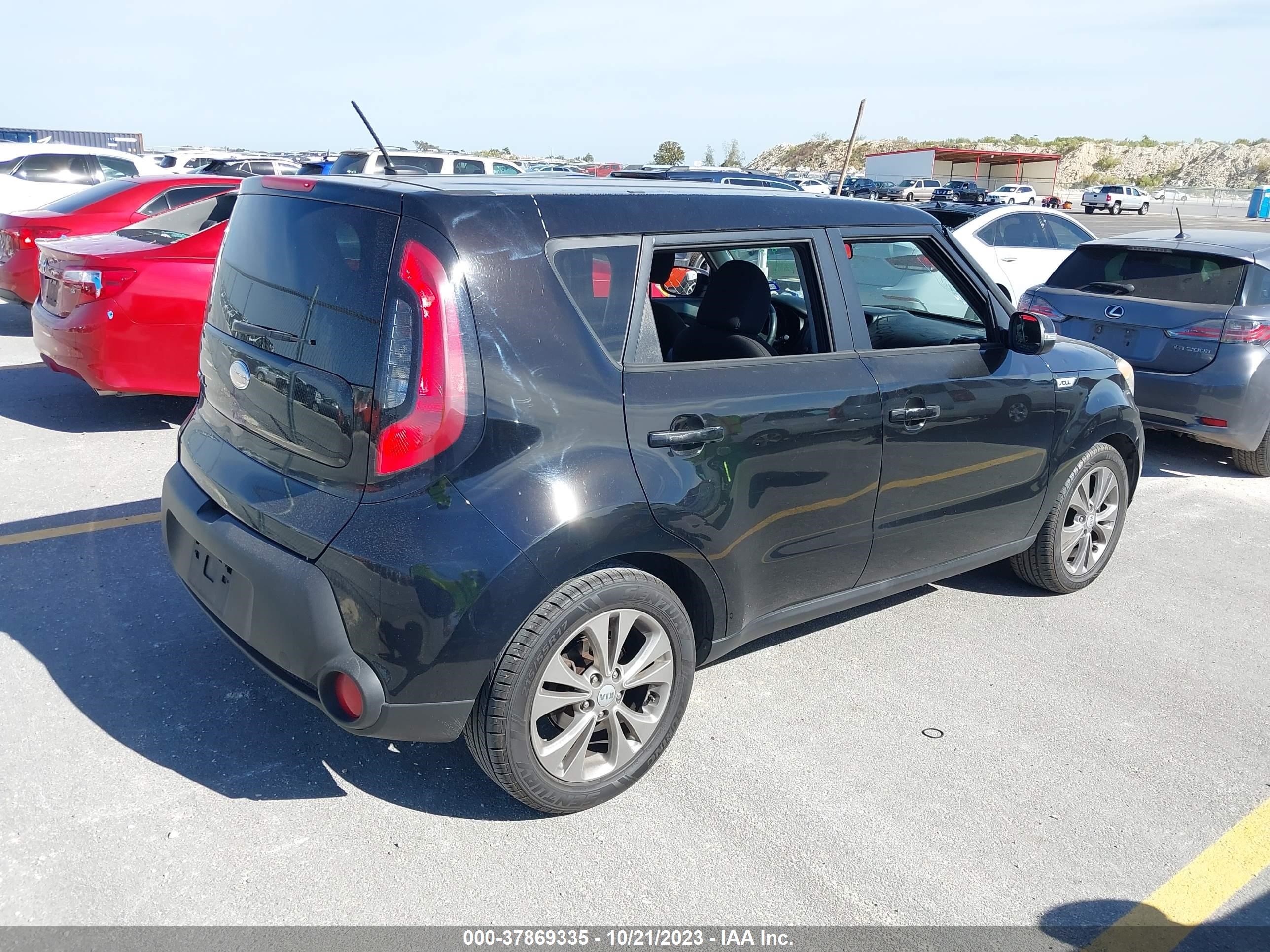 Photo 3 VIN: KNDJP3A55E7007858 - KIA SOUL 