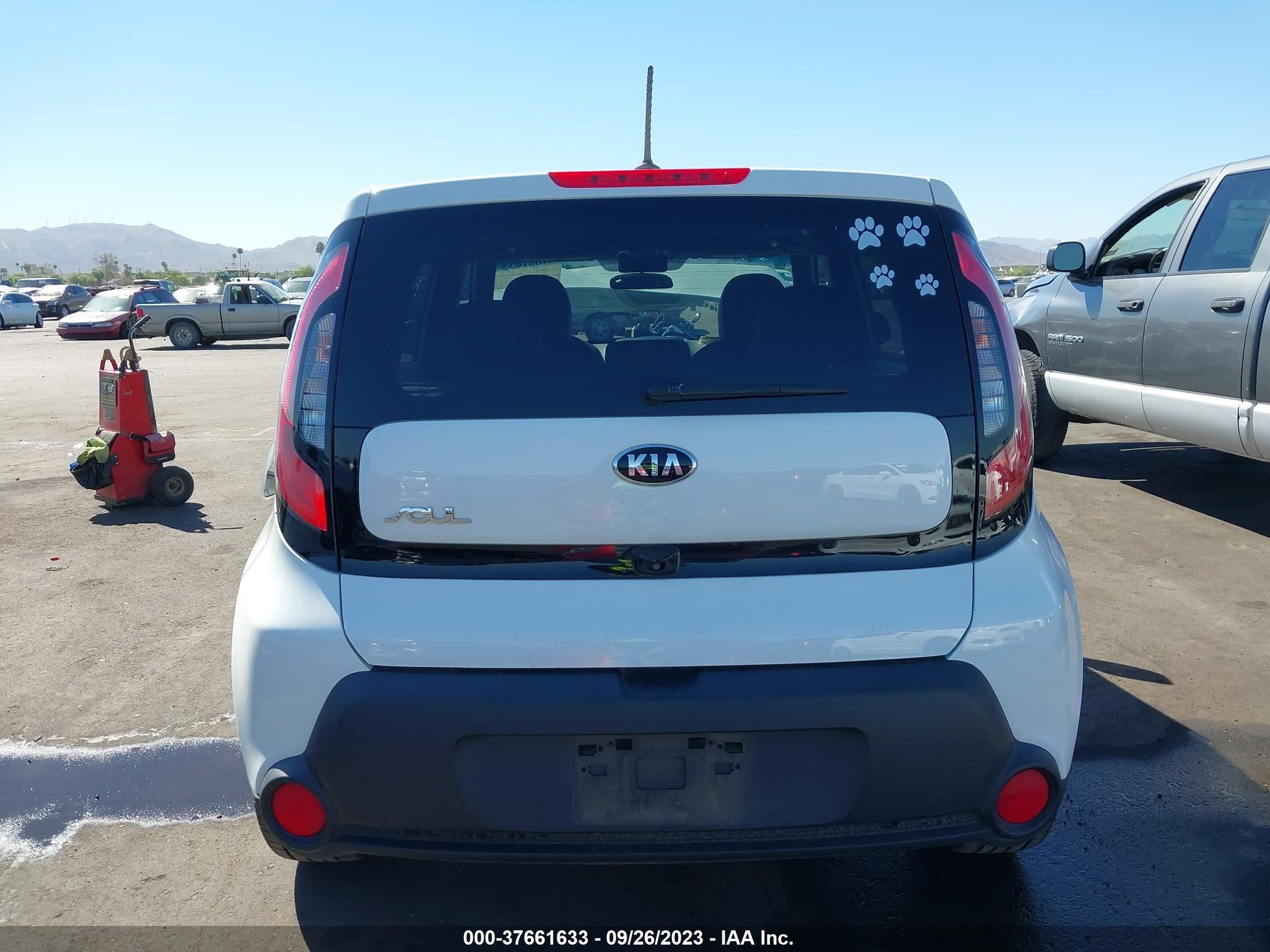 Photo 15 VIN: KNDJP3A55E7066067 - KIA SOUL 