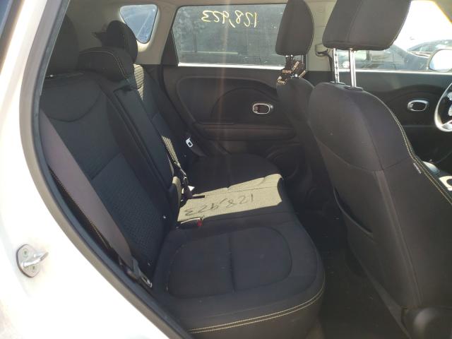 Photo 5 VIN: KNDJP3A55F7176747 - KIA SOUL + 