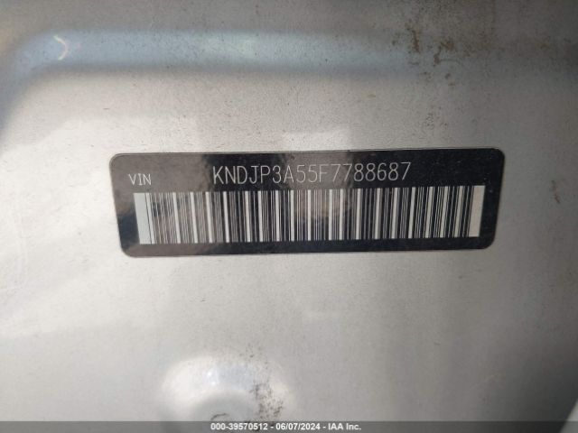 Photo 8 VIN: KNDJP3A55F7788687 - KIA SOUL 